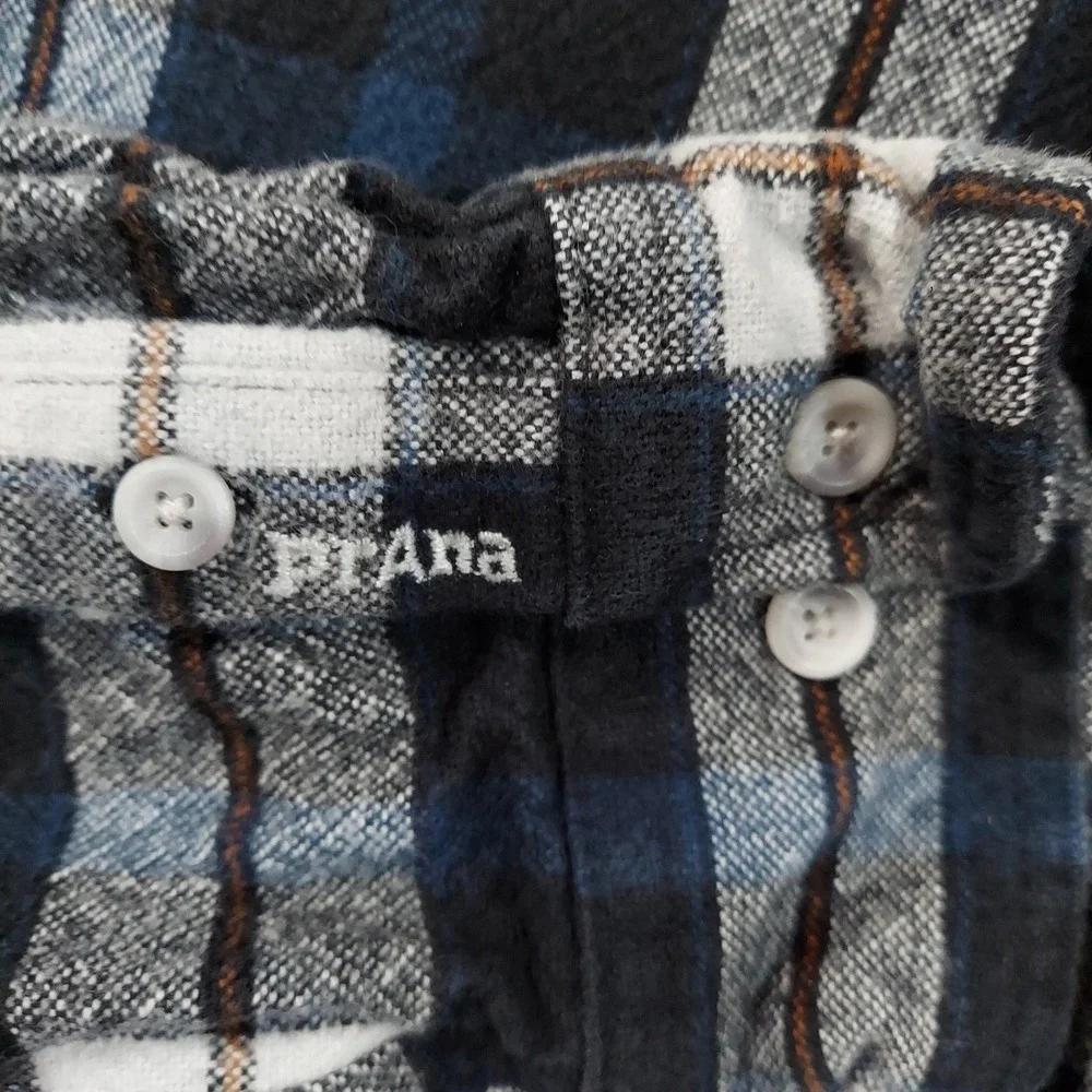 PrAna‎ Shirt Mens Large Blue Plaid Flannel Long Sleeve Button Up Casual Outdoor